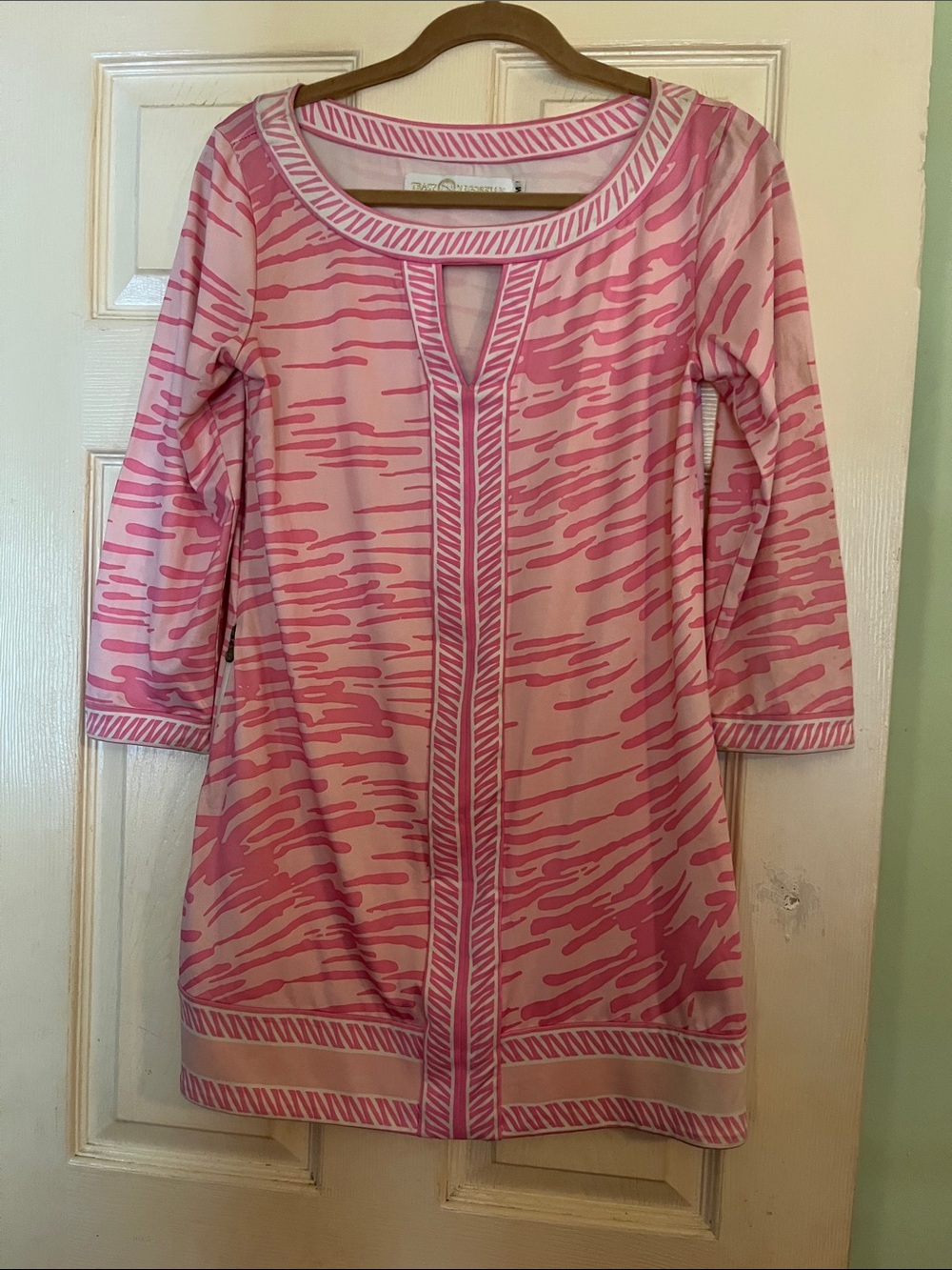 Tracy Negoshian Pink Striped Tunic with Keyhole side pocket SZ Medium